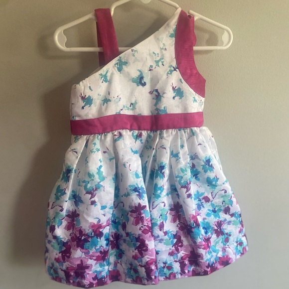Toddler dress - Picture 3 of 3
